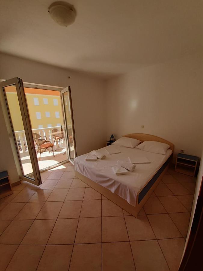 House Vida Goraleks Hotel Baška Voda Екстериор снимка