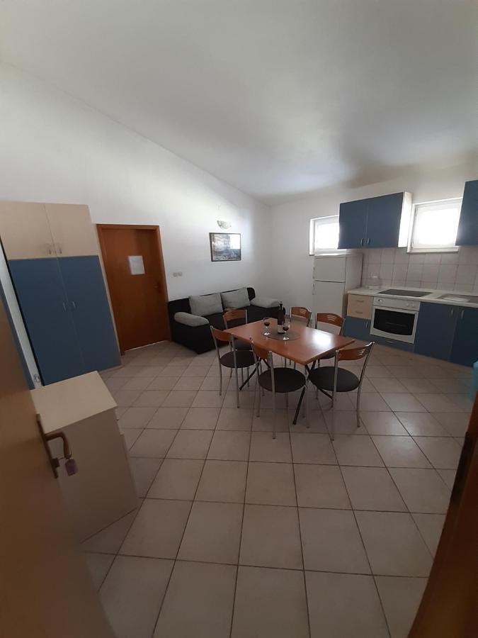 House Vida Goraleks Hotel Baška Voda Екстериор снимка
