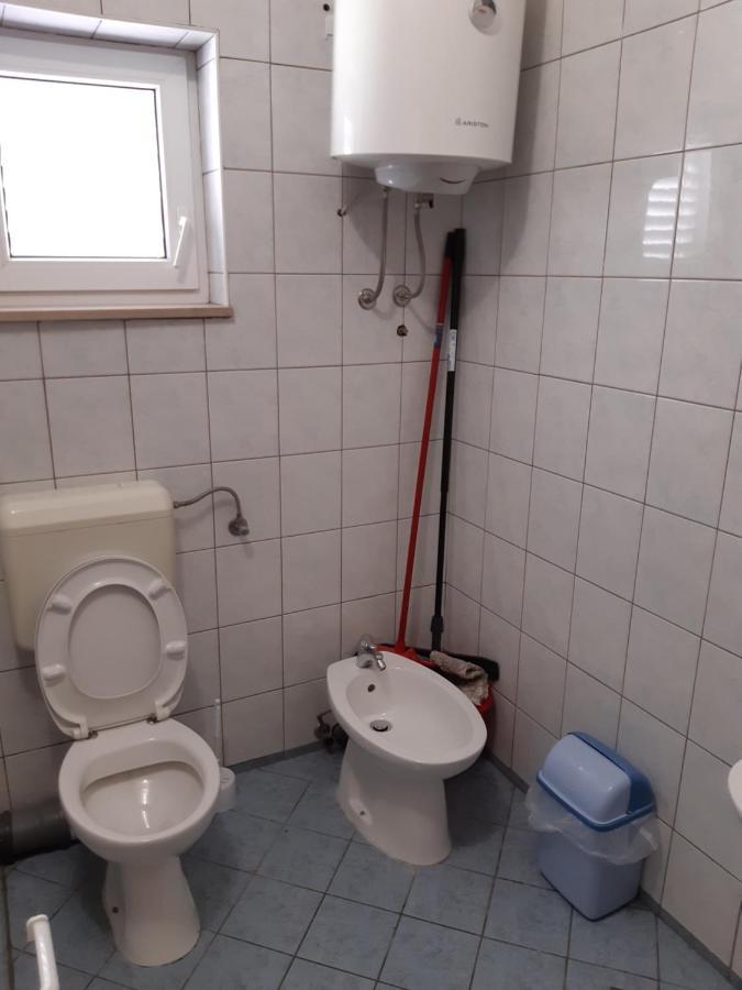 House Vida Goraleks Hotel Baška Voda Екстериор снимка