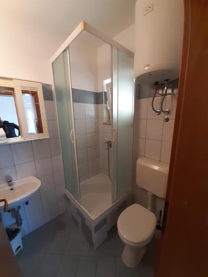 House Vida Goraleks Hotel Baška Voda Екстериор снимка